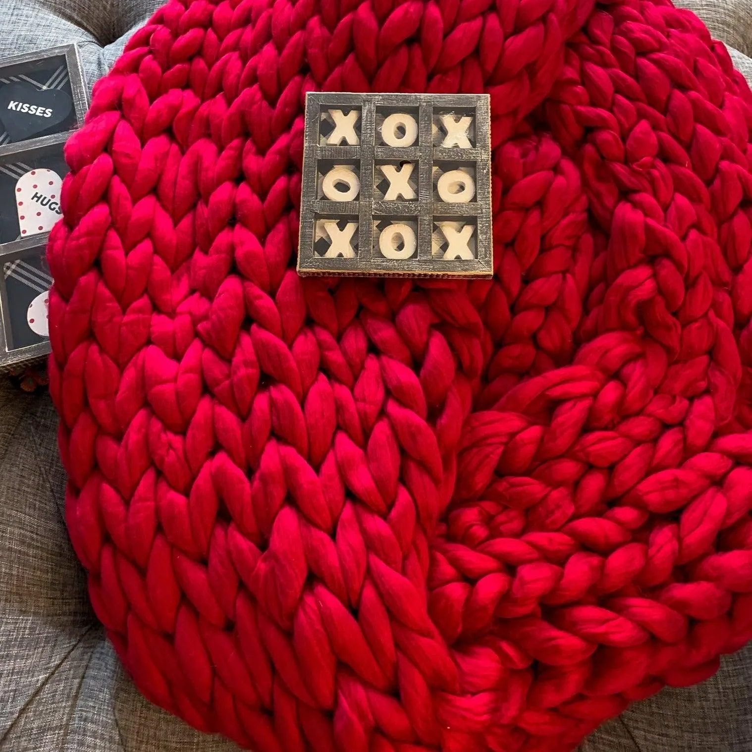 Red Chunky Knit Med