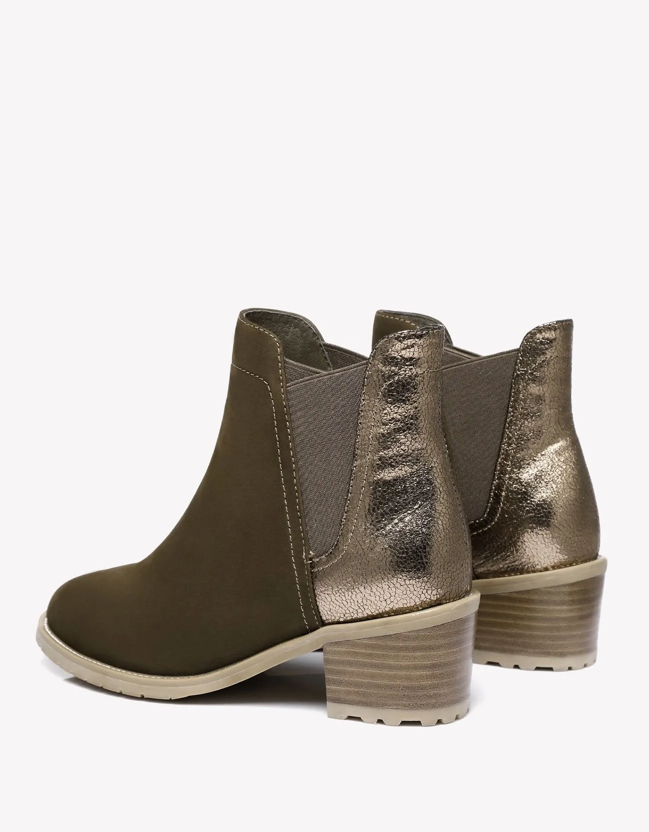 URBAN UGG®  Chelsea